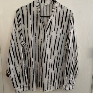 Black and white Ann Taylor blouse size large